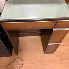 ドレッサー、椅子つきの画像