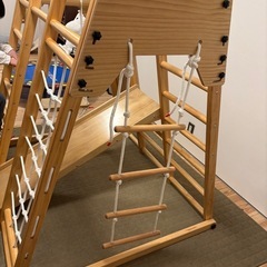 木製ジャングルジムの画像