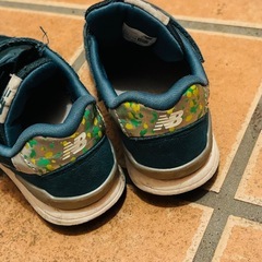 17cmスニーカーと長靴2個セットの画像