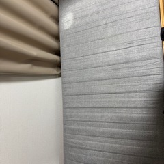 IKEAシングルベッドのマットレスの画像