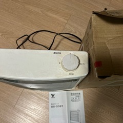 ヤマゼン　電気ストーブ　ジョーシンの画像