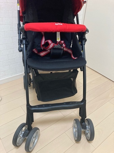 【上美品】アップリカ エアリア 4.8㎏ 軽量 両対面 ハイシート