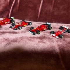 フェラーリ4台の画像