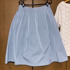 レディースLサイズレーストップス・リバーシブルフレアースカートの画像