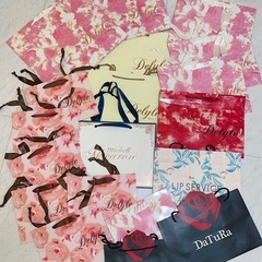 100枚近紙袋ショップ袋★Rady・DaTuRa・Delyle NOIR・ヒスミニなどらの画像