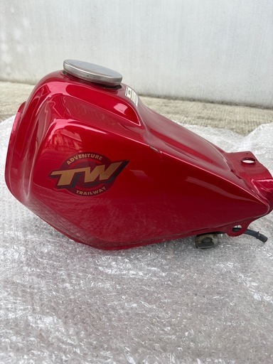 TW200 タンク