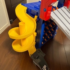 トミカ　スライダーパーキング50
の画像