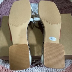 カリーノ　　サンダルの画像