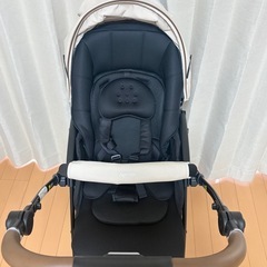 【極美品　3年保証】2025年アップリカ　ラクーナクッションフリープラスAD  の画像