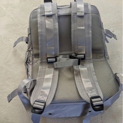 新品　14インチノートPC収納可 多機能ビジネスリュック 拡張型 グレーの画像