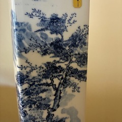 有田燒/西峰作 四角山水花瓶 の画像