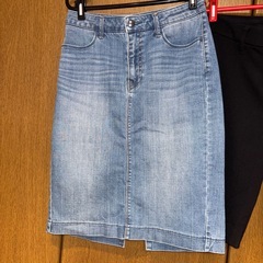 レディースウエスト６４（9号）パンツ3点ユニクロ・無印・ヒロココシノの画像