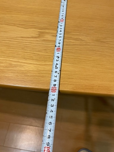 4人用ダイニングテーブル
