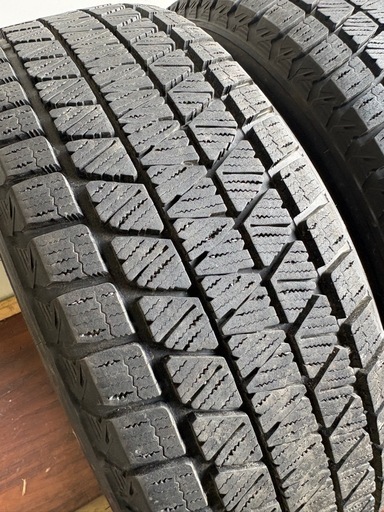235/60/18冬DM-V3 2本