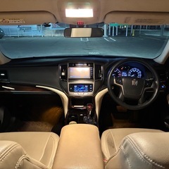 トヨタ　210系クラウン　ロイヤル　4WDの画像