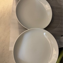 【取引中　
無料・キッチン用品セット】米びつ・ザルボウル・MUJI食器3点・22cm深型鍋の画像