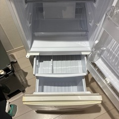 SHARP 冷蔵庫　　　2017年製の画像