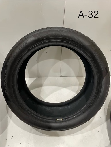 サマータイヤSALE！[美品] PIRELLI P ZERO ピレリ Pゼロ295/40ZR21 21インチ 22年製6分山 ４本セッ