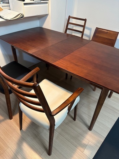 大塚家具 ダイニングセット 4人用 伸長式テーブル 椅子4脚＋カバー付き