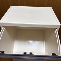 カラーボックス(収納やゴミ箱に)の画像