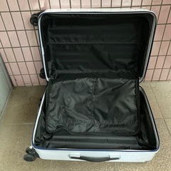 ブランドスーツケース60.40.30の画像