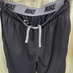 NIKE ナイキ ハーフパンツ Mサイズ DRI-FIT ショートパンツ ブラック NIKE ナイキ ショートパンツ ブラック 黒の画像