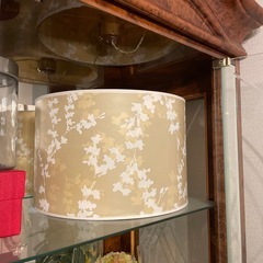 ローラアシュレイベージュ ランプシェード の画像