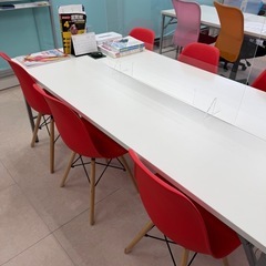 オフィスチェア
の画像