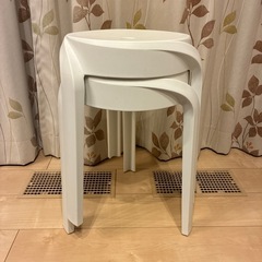 FURN&CO.  スツール2脚の画像