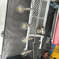 シーリングライト6灯、色シルバーの画像