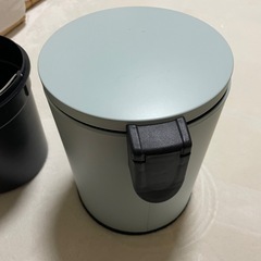 Francfrancゴミ箱(ペダル式)の画像