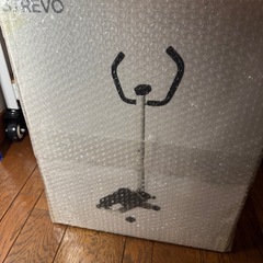 【新品】STREVO 静音ステッパー 足踏み健康器具 有酸素運動 ハンドル付き の画像