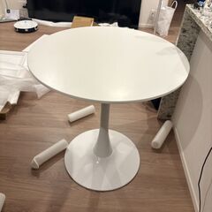 丸テーブル　幅70cmの画像