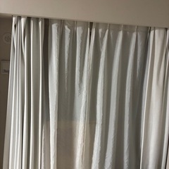 取引中　
【美品】ニトリ 100×190 遮熱・遮音・防炎カーテン＆ミラーレース 4枚セットの画像