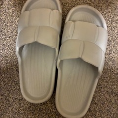 サンダル差し上げます。ます。の画像
