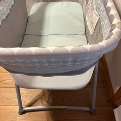 簡易ベビーベッドの画像