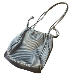 pinkadobe バックの画像