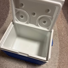 コールマン　クーラーボックス２つとキャリーセットの画像