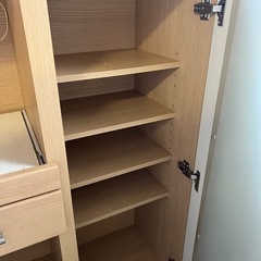 キッチンボード　食器棚　の画像