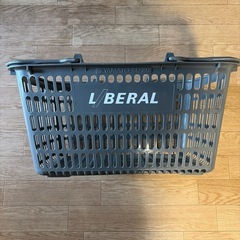 買い物カゴの画像