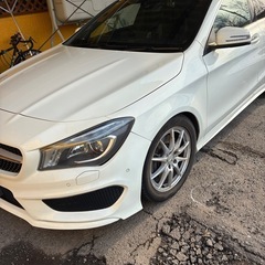 メルセデスベンツCLA250 4WDの画像