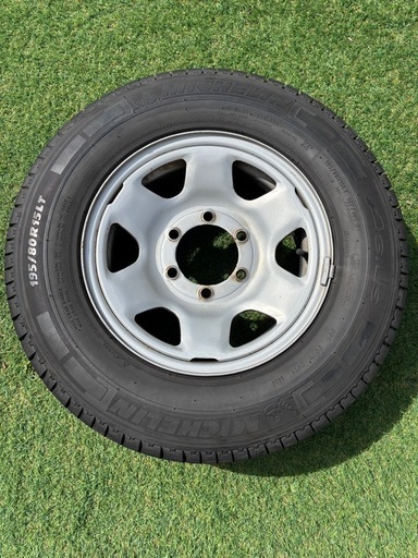 MICHELIN AGILIS 195/80r15 ミシュラン ハイエース