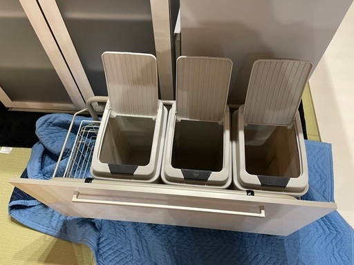 【3月中まで価格相談可】新品訳あり。カップボード、幅1800mm　トクラス