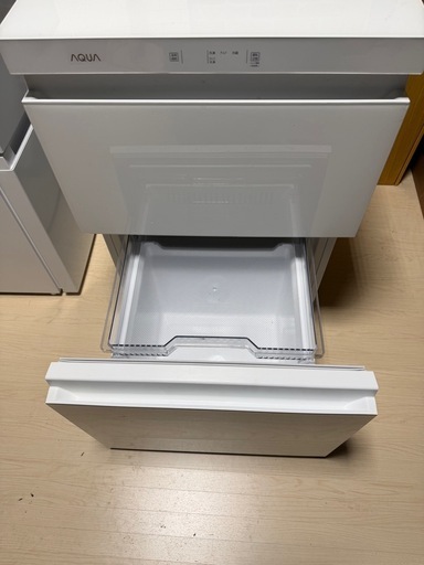 アクア株式会社の冷凍庫「AQF-GD10M(W) 容量100L 