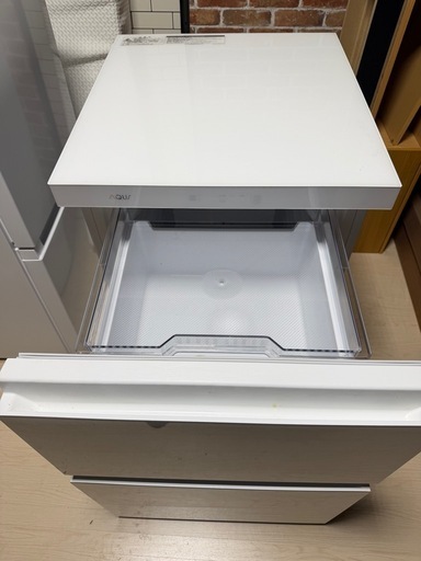 アクア株式会社の冷凍庫「AQF-GD10M(W) 容量100L 