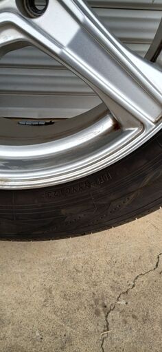 215/60-17 2023年　ホイール17×7J  インセット38　PCD114.3　ブルーアースRV-03