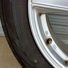 215/60-17 2023年　ホイール17×7J  インセット38　PCD114.3　ブルーアースRV-03の画像