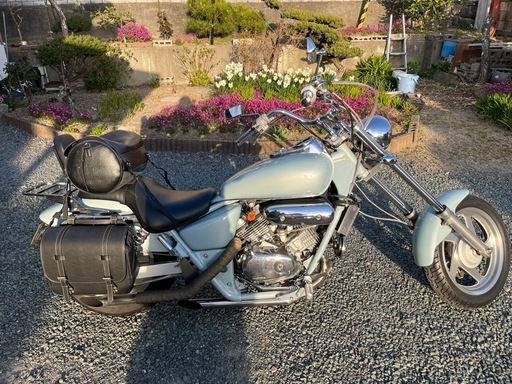 ホンダ　V-twinマグナ(マグナ250)　　前期型　カスタム車両
