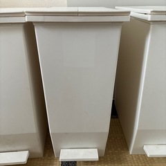 ［お取り引き中］ゴミ箱　3つの画像