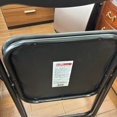 折りたたみイス6脚組の画像